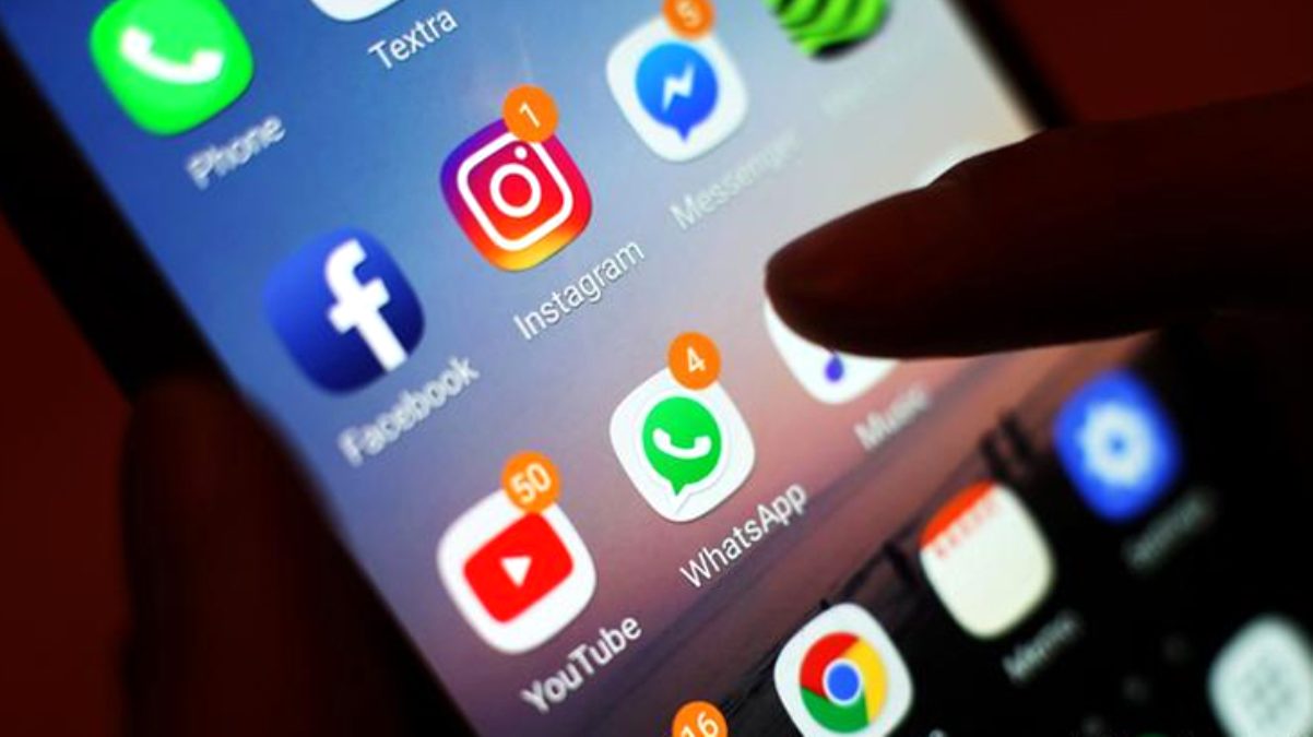 AK Parti sosyal medya düzenlemesinin ayrıntılarını paylaştı! Temsilci bulundurmayan platformlara 5 aşamalı yaptırım uygulanacak