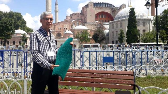 Ayasofya Camii'nin halıların rengi konusunda son kararı Cumhurbaşkanı Erdoğan verdi