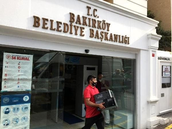 Bakırköy Belediyesi'ne 2004 yılından kalma borcundan dolayı haciz geldi
