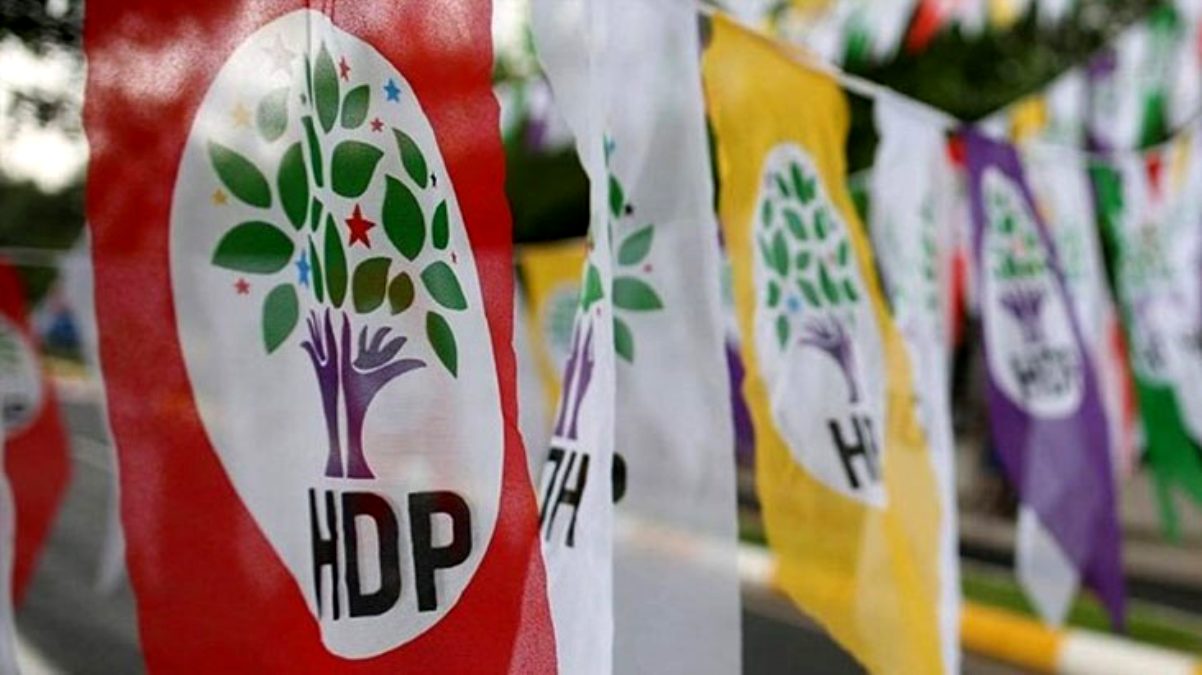 Görevden uzaklaştırılan HDP’li Batman Belediye Başkanı Mehmet Demir tutuklandı