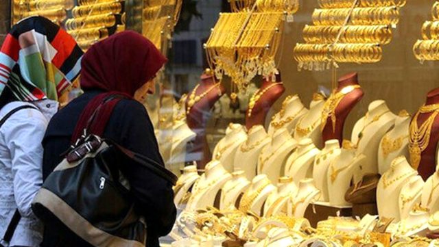 Kuyumculardan gram altın tahmini: Yıl sonuna kadar 450 lira olabilir