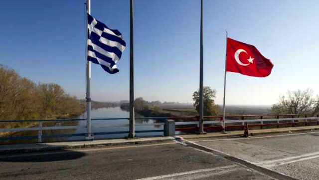 Son Dakika: Dışişleri Bakanlığı'ndan Selanik'te Türk bayrağının yakılmasına tepki! Denize döktüğümüz savaş hatırlatıldı
