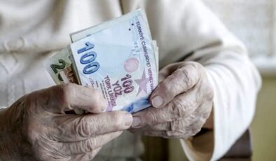 Son Dakika: Emekliler Kurban Bayramı ikramiyelerini bugün almaya başladı