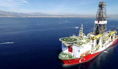 Son Dakika: Fatih Sondaj Gemisi, Karadeniz’deki ilk sondajına başladı