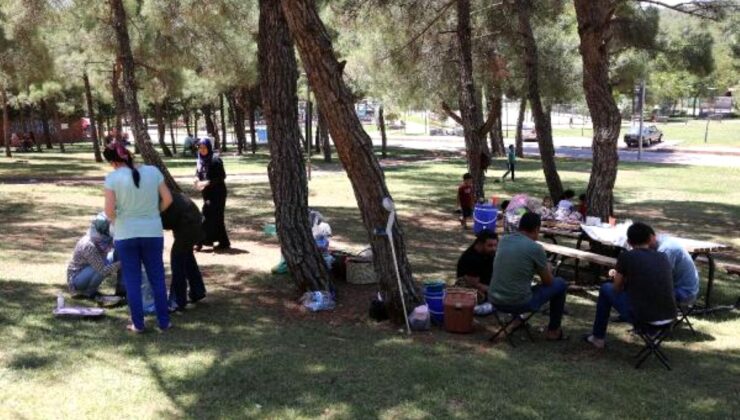 Vaka sayısının arttığı Gaziantep’te mesire alanları dolu
