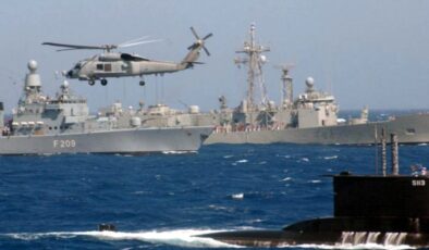 Yunan donanması Türkiye’nin sondaj faaliyetlerine karşı Ege’ye savaş gemileri konuşlandırdı