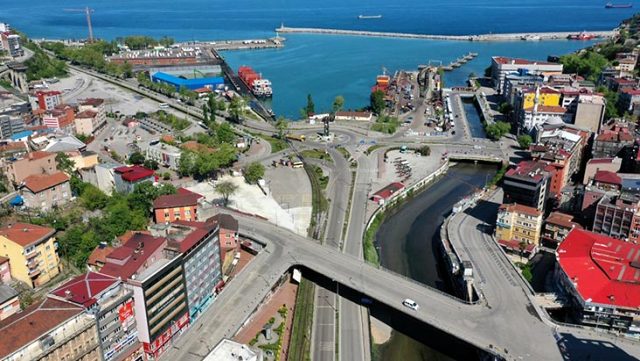 Zonguldak ve Karabük'te koronavirüs nedeniyle toplu bayramlaşma yasaklandı