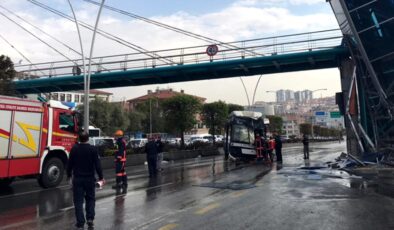 Ankara’da belediye otobüsü üst geçit asansörüne çarptı! 1’i ağır 12 kişi yaralandı