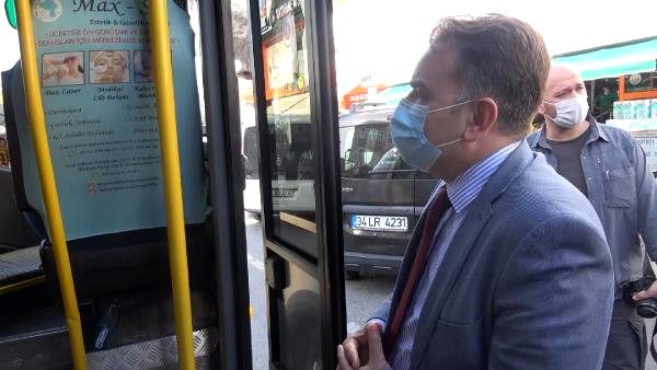 Arnavutköy'de ayakta yolcu taşıyan minibüs sürücüsü, kaymakama yakalandı...