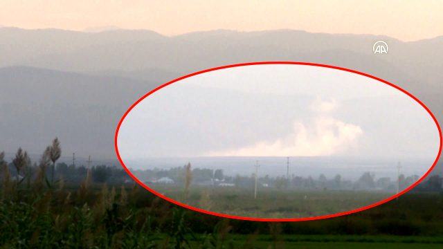 Azerbaycan'ın taarruzu sonrası Ermenistan ordusunun konuşlandığı bölgelerden dumanlar yükseliyor