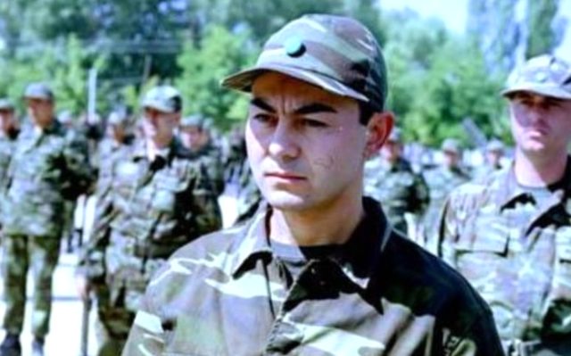'Azeri askerleri öldürdük' haberini Serdar Ortaç fotoğrafıyla servis ettiler