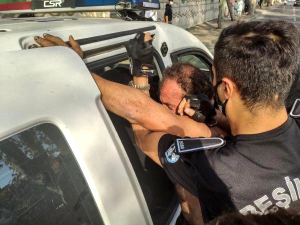 Beşiktaş'ta bayılan kağıt toplayıcısı ayılınca sağlıkçılara saldırdı