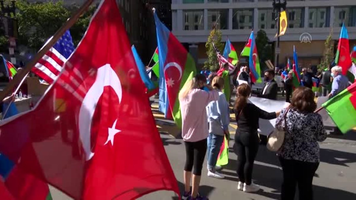 Beyaz Saray önünde Azerbaycan’a destek mitingi düzenlendi