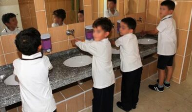 Çocuğu okula giden veliler dikkat! Virüsün en fazla bulaştığı yer tuvalet ve musluklar oldu