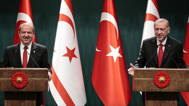 Cumhurbaşkanı Erdoğan ile Ersin Tatar arasında dikkat çeken diyalog: Kapalı Maraş'ta piknik yapalım