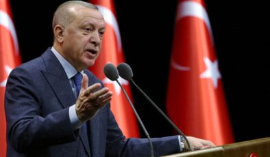 Cumhurbaşkanı Erdoğan kurmaylarını uyardı: Aşiretleşmeyelim, akrabaları parti yönetimine koymayın