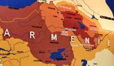 Fransız belediye başkanının paylaştığı harita, Türk topraklarını Ermenistan olarak gösteriyor
