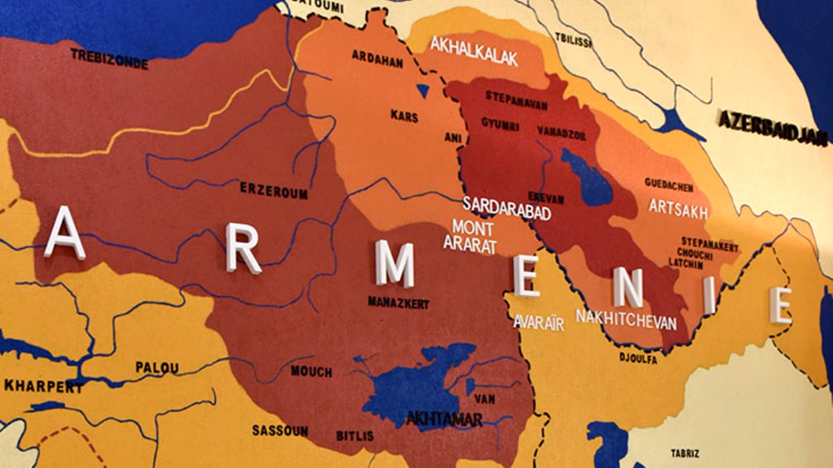 Fransız belediye başkanının paylaştığı harita, Türk topraklarını Ermenistan olarak gösteriyor
