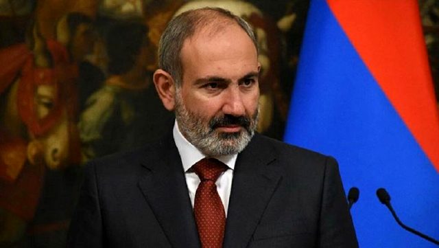 'Karabağ sorunu diplomatik yollarla çözülmez' diyen Paşinyan'ın Dışişleri Bakanı müzakere yaparak ateşkes istiyor