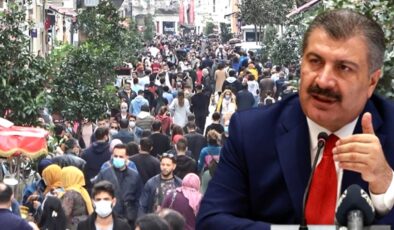 Sağlık Bakanı Koca, Taksim’deki insan seline isyan etti: Bu kalabalığa giren hasta çıkar