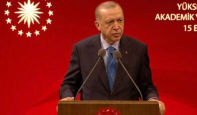 Son Dakika! Cumhurbaşkanı Erdoğan: Üniversitelerde yüz yüze eğitimi en kısa sürede başlatmayı hedefliyoruz