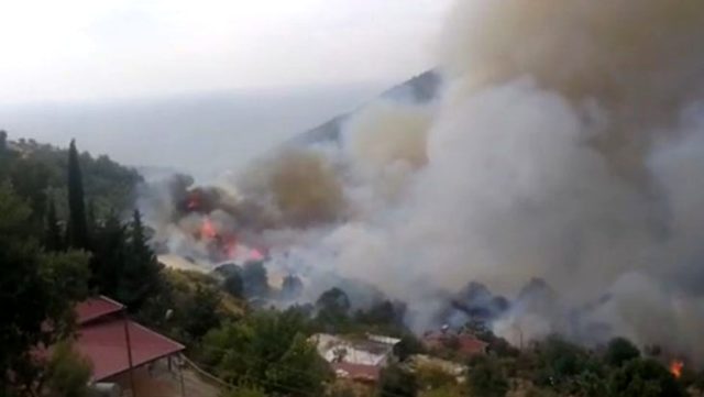 Son Dakika: Mersin Anamur'da orman yangını! 50 hane boşaltıldı, Mersin-Antalya karayolu kapatıldı