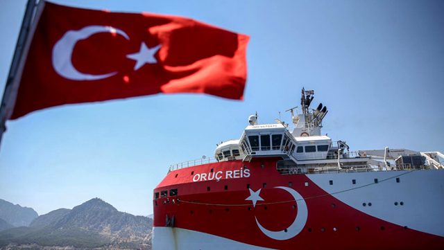 Yeni Navtex ilanı! Oruç Reis gemisi Doğu Akdeniz'de 22 Ekim'e kadar çalışacak