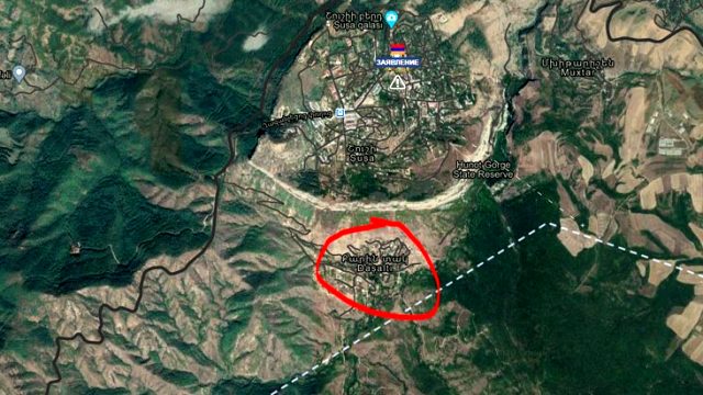 Azerbaycan, Şuşa yakınlarında Ermenistan'a ait roket ambarını vurdu