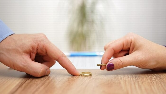 Boşanma Davalarında Süreç Nasıl İşler?