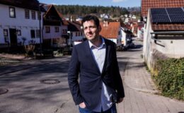 Suriyeli mülteci, savaştan kaçtıktan yıllar sonra Alman kasabasının belediye başkanı seçildi