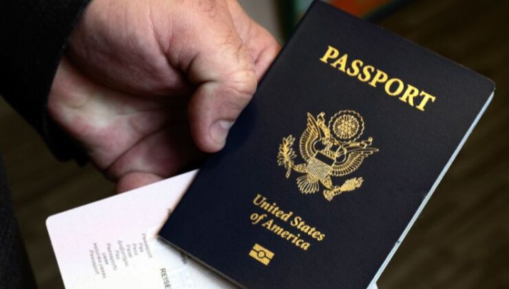ABD Dışişleri Bakanlığı, pasaport gecikmelerinin yıl sonuna kadar salgın öncesi seviyelere indirilmeyeceğini söyledi